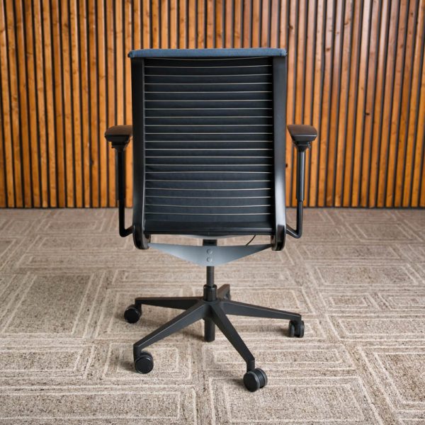 Pre-Owned Steelcase Think V2 - Image 3