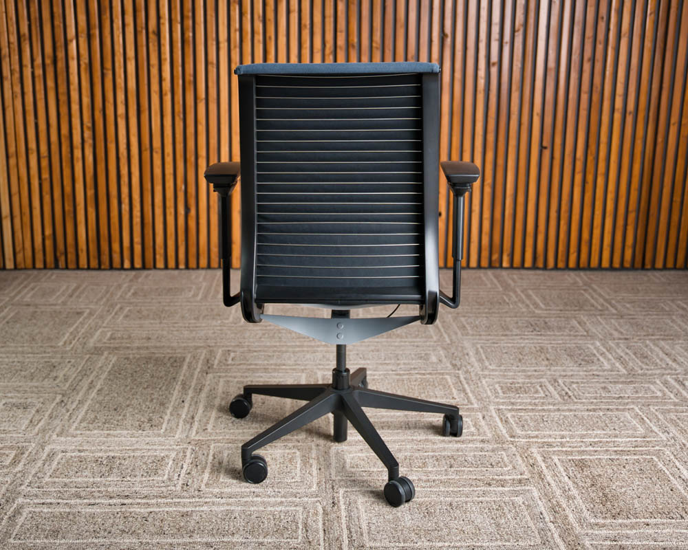 Pre-Owned Steelcase Think V2 - Image 3