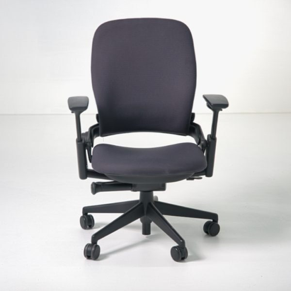 Refurbished Steelcase Leap V2 task chair in black